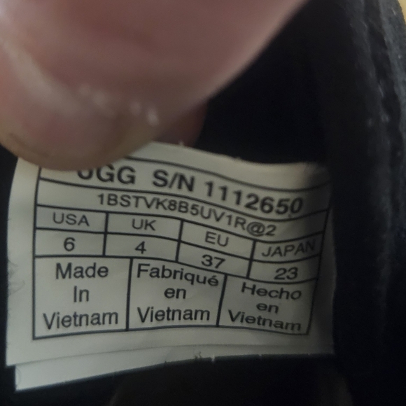 UGG Greda Waterproof Duck Boot: BLACK: NIB: SZ 6 - Picture 7 of 9